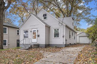 927 Merrifield Street, Grand Rapids, MI 49507