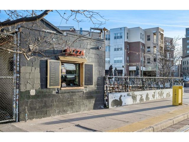 639 29th St 209, Denver, CO 80205