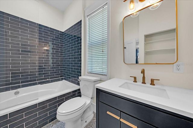 4108 N LYNN AVENUE, Tampa, FL 33603