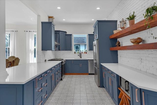 4108 N LYNN AVENUE, Tampa, FL 33603