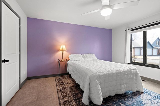 2964 MOSSY OAK CIRCLE, Green Bay, WI 54311