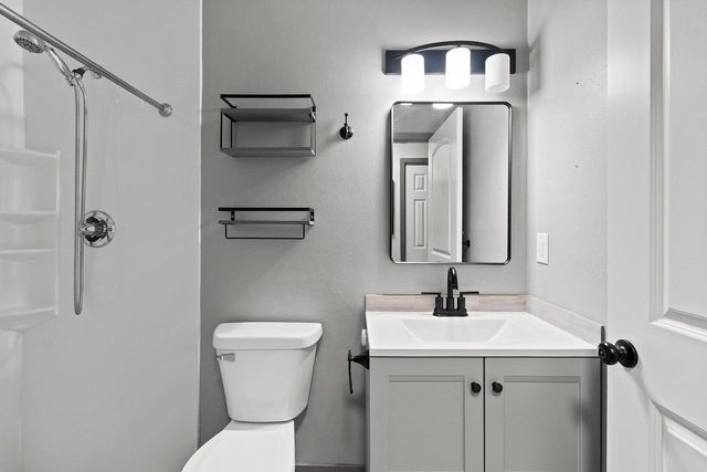 2964 MOSSY OAK CIRCLE, Green Bay, WI 54311