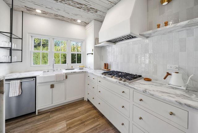 20 E Water Street, Rosemary Beach, FL 32461