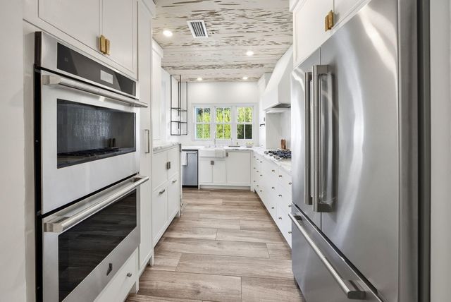 20 E Water Street, Rosemary Beach, FL 32461