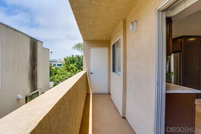 1703 La Playa Ave B, San Diego, CA 92109