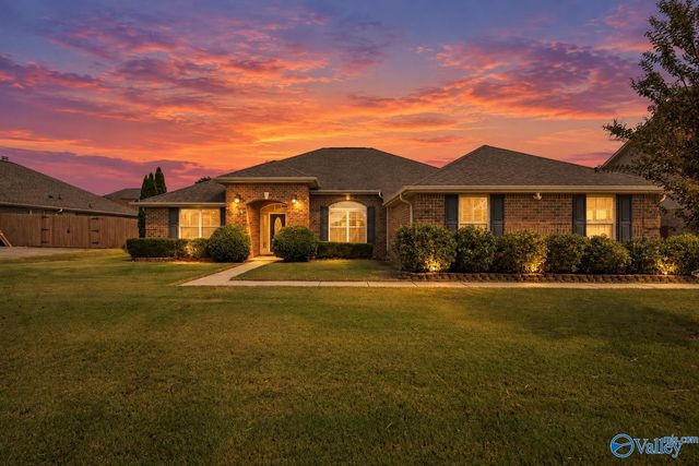 520 Summer Cove Circle NW, Madison, AL 35757