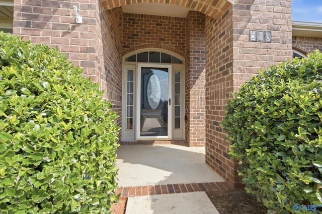 520 Summer Cove Circle NW, Madison, AL 35757