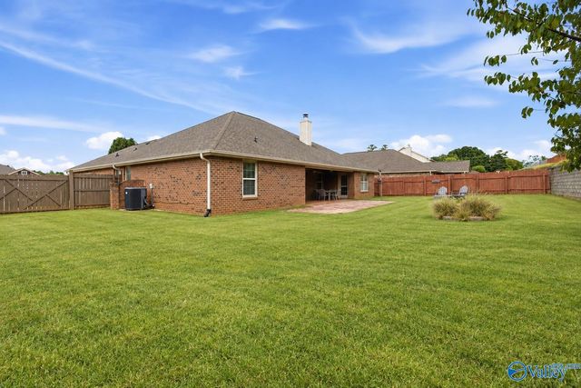520 Summer Cove Circle NW, Madison, AL 35757