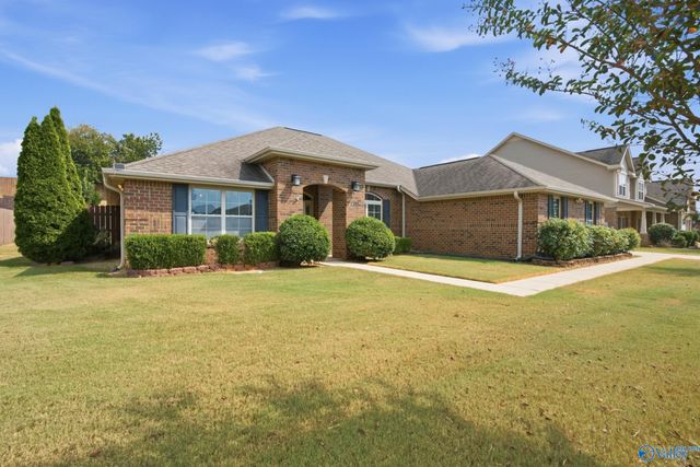 520 Summer Cove Circle NW, Madison, AL 35757
