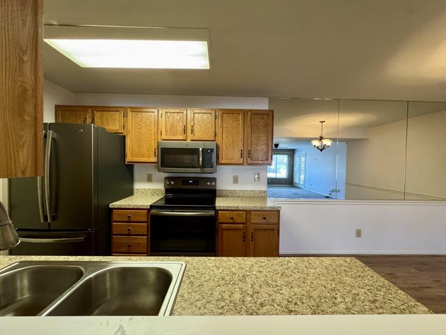 568 Cloverfield Lane, 201, Fort Wright, KY 41011