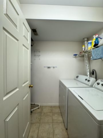 568 Cloverfield Lane, 201, Fort Wright, KY 41011