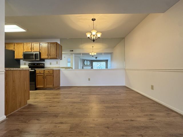 568 Cloverfield Lane, 201, Fort Wright, KY 41011