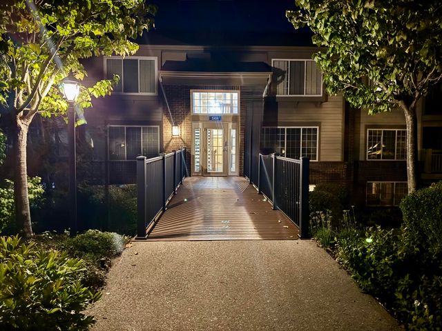 568 Cloverfield Lane, 201, Fort Wright, KY 41011