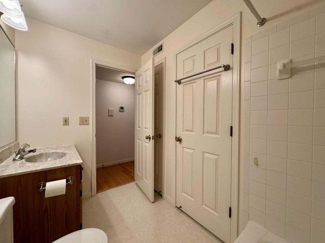 568 Cloverfield Lane, 201, Fort Wright, KY 41011