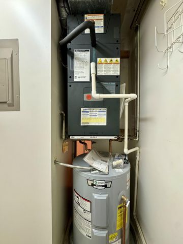 568 Cloverfield Lane, 201, Fort Wright, KY 41011