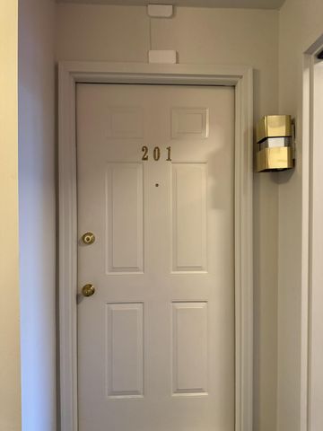 568 Cloverfield Lane, 201, Fort Wright, KY 41011