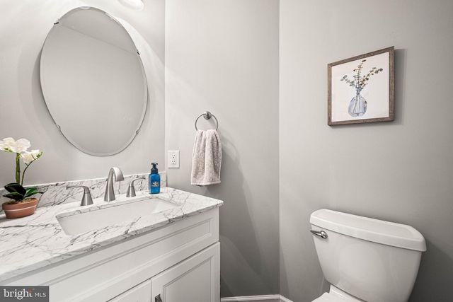 15 BLUE BIRD LN, Cochranville, PA 19330