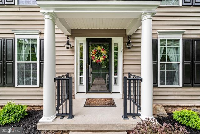 15 BLUE BIRD LN, Cochranville, PA 19330