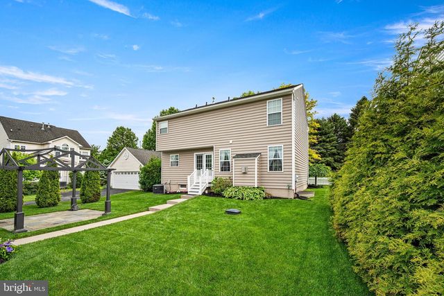 15 BLUE BIRD LN, Cochranville, PA 19330