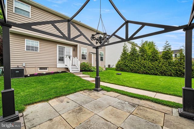 15 BLUE BIRD LN, Cochranville, PA 19330