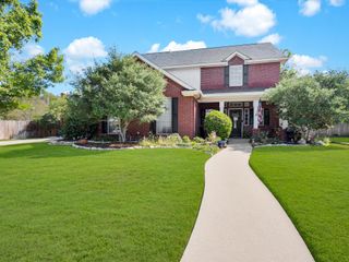 626 Briar Court, Kennedale, TX 76060