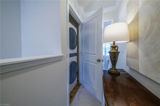 3160 Fall Hills Drive, Winston-salem, NC 27103