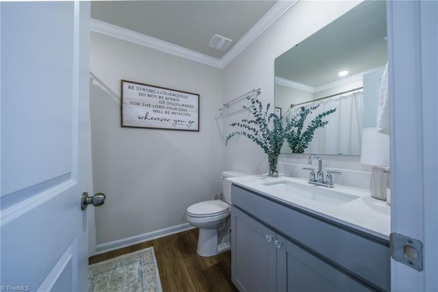 3160 Fall Hills Drive, Winston-salem, NC 27103