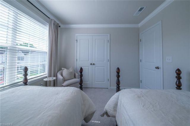 3160 Fall Hills Drive, Winston-salem, NC 27103