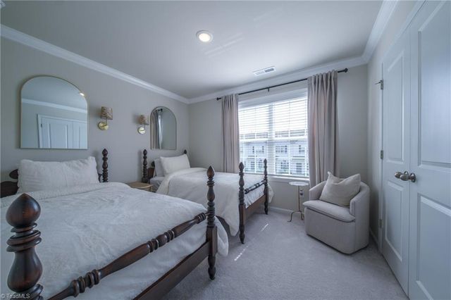 3160 Fall Hills Drive, Winston-salem, NC 27103