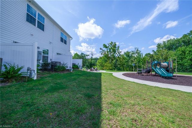 3160 Fall Hills Drive, Winston-salem, NC 27103