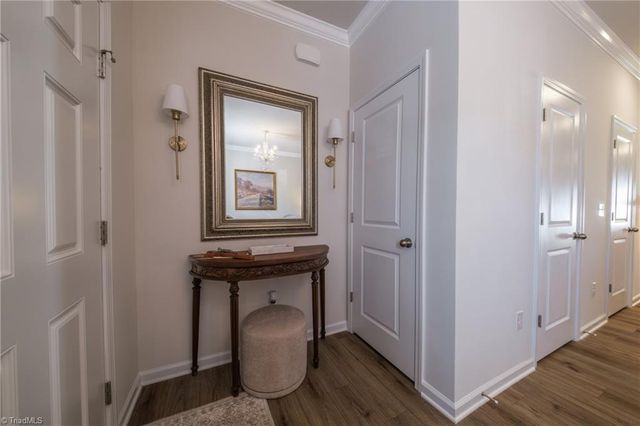 3160 Fall Hills Drive, Winston-salem, NC 27103