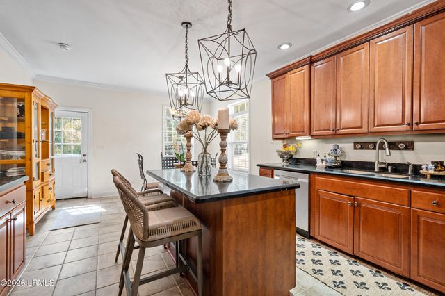 1 E River Drive, Beaufort, SC 29907