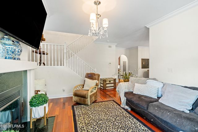 1 E River Drive, Beaufort, SC 29907