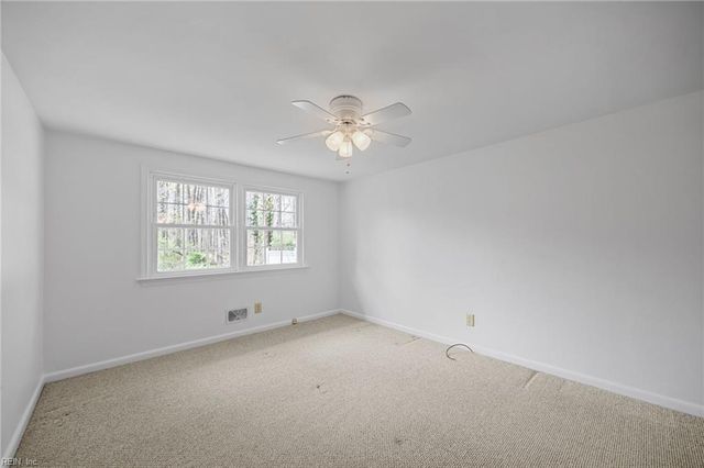 54 Pine LN, Windsor, VA 23487