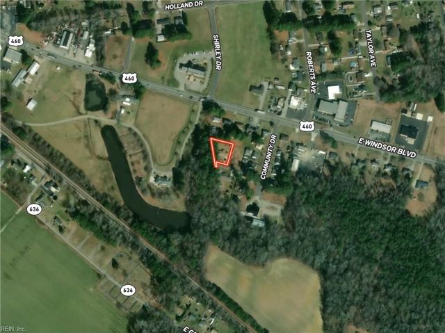 54 Pine LN, Windsor, VA 23487