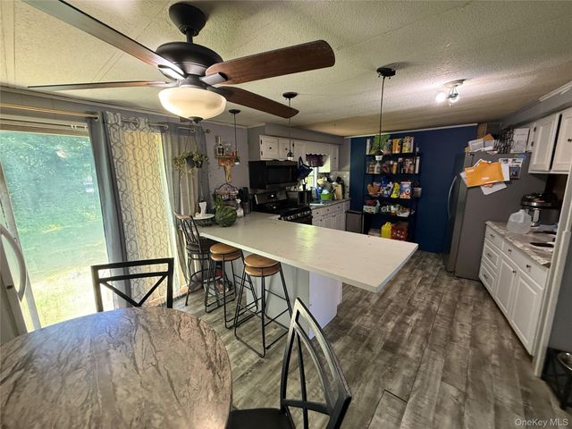 514 Mark Twain Drive, Walden, NY 12586