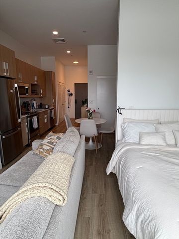 301 Guest St 304, Boston, MA 02134