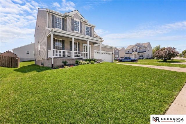 14819 Grebe Street, Bennington, NE 68007