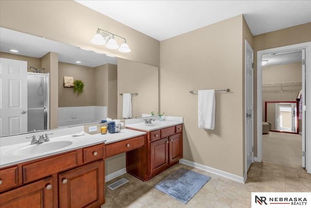 14819 Grebe Street, Bennington, NE 68007