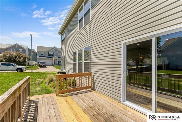 14819 Grebe Street, Bennington, NE 68007