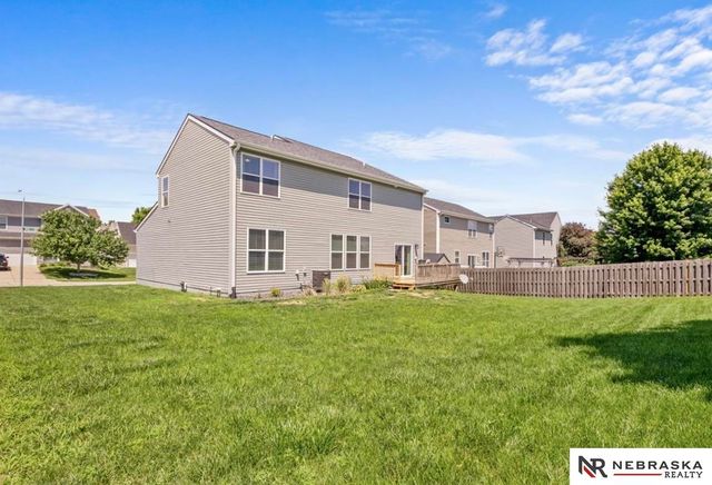 14819 Grebe Street, Bennington, NE 68007