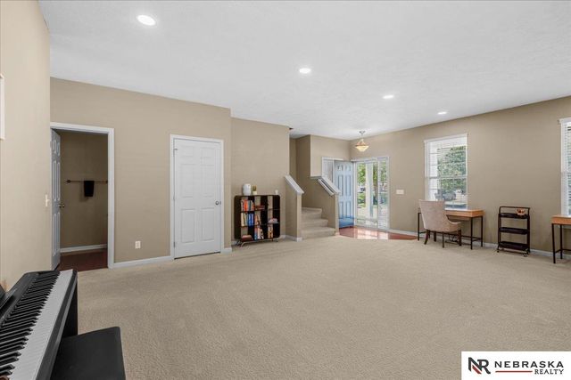14819 Grebe Street, Bennington, NE 68007
