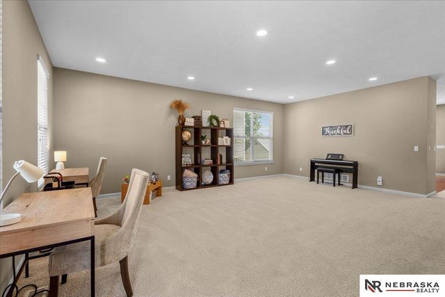 14819 Grebe Street, Bennington, NE 68007