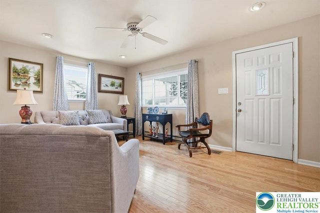 1740 Lansdale Avenue, Bethlehem City, PA 18017