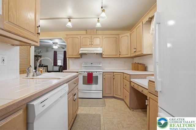 1740 Lansdale Avenue, Bethlehem City, PA 18017