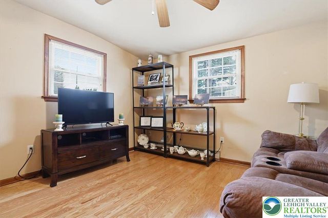 1740 Lansdale Avenue, Bethlehem City, PA 18017