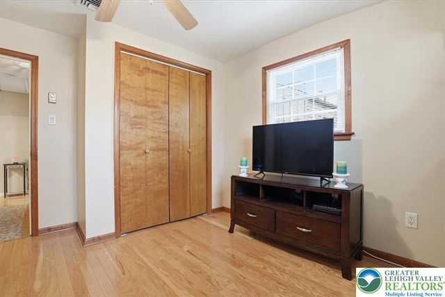 1740 Lansdale Avenue, Bethlehem City, PA 18017