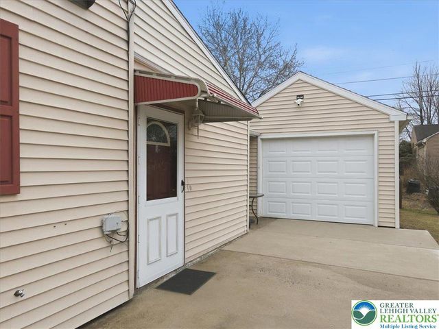 1740 Lansdale Avenue, Bethlehem City, PA 18017