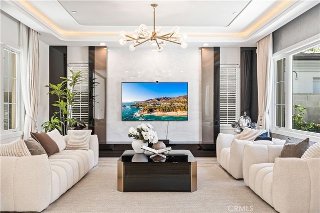114 Interstellar, Irvine, CA 92618