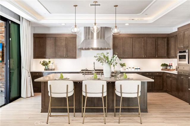 114 Interstellar, Irvine, CA 92618